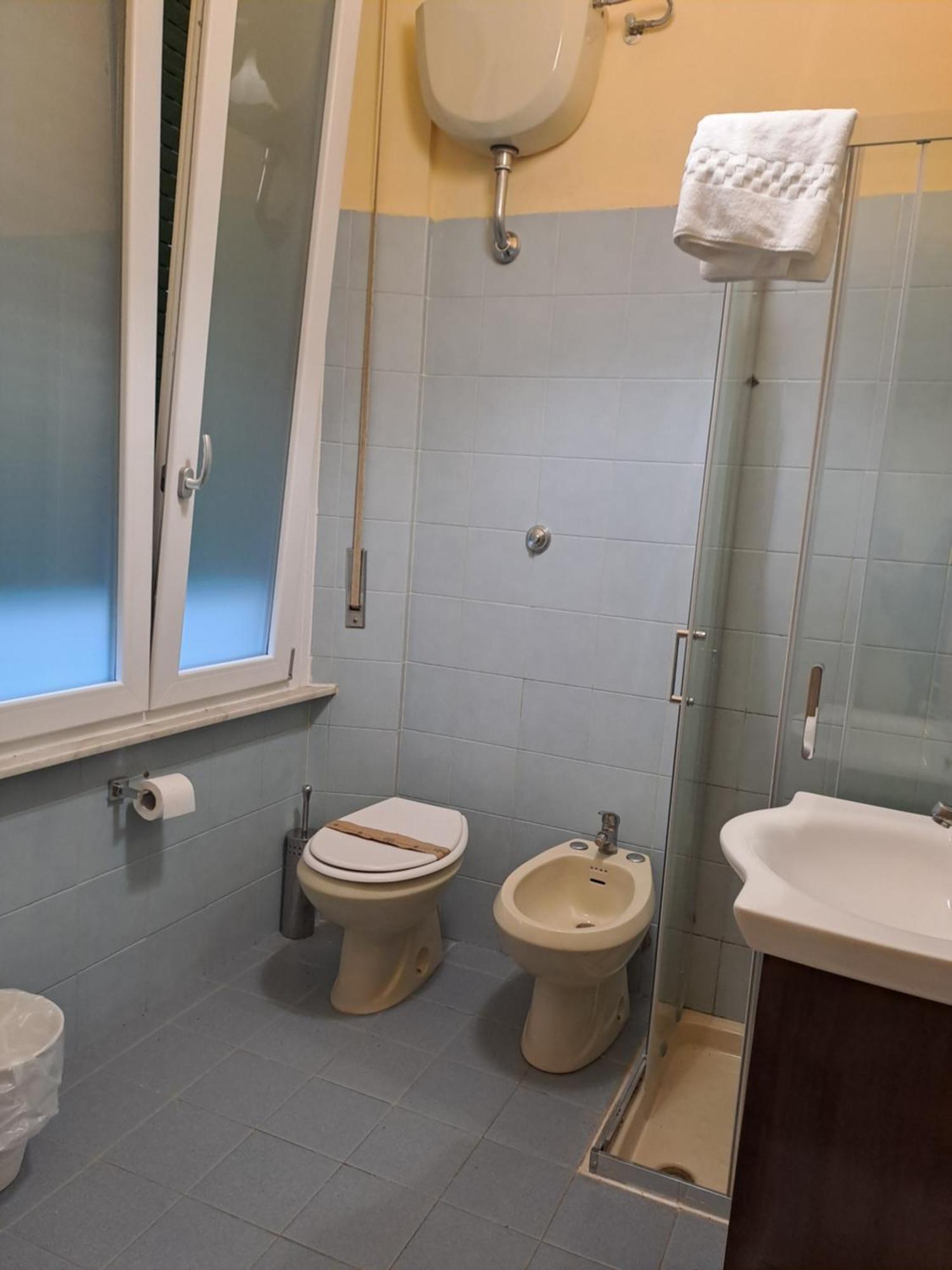 Giappone Inn Flat Livorno Exterior foto